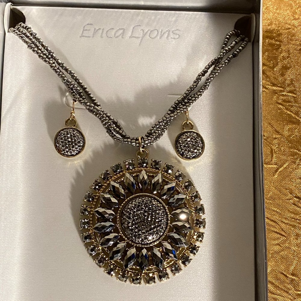 Erica Lyons Necklace and Earring Set - New